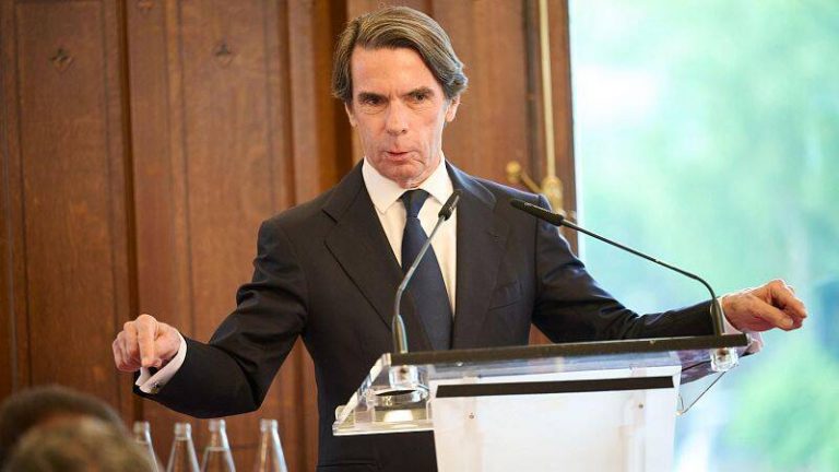 Aznar: "Colapso político" en España y pide elecciones generales