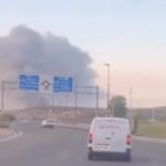 Incendio en Zaragoza: Humo negro tóxico persiste y bomberos aconsejan cerrar ventanas