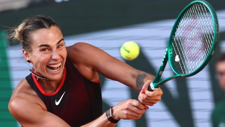 Sabalenka y Osaka hacen historia en Roland Garros con un partido nocturno