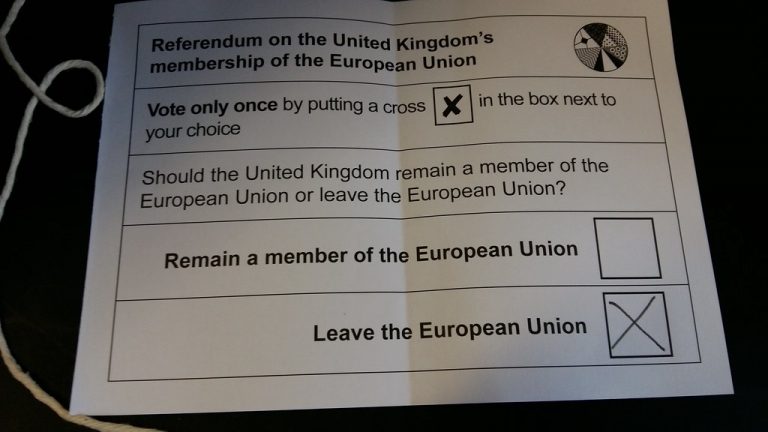 Brexit: La gran mentira del autobús rojo y sus secuelas en España