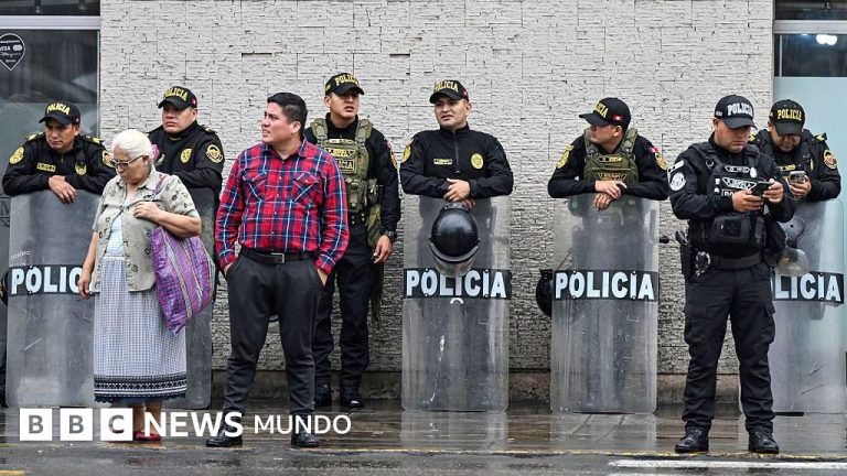 Perú: Inseguridad y caos político impulsan el deseo de huir del país