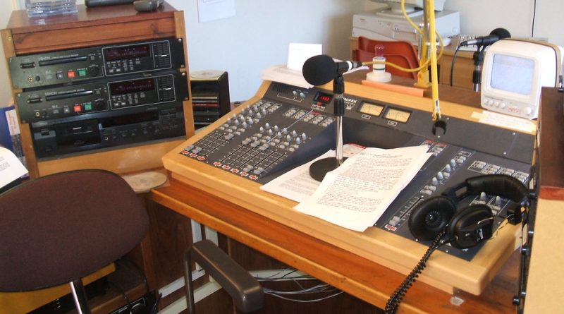 La SER arrasa en la radio española: líder indiscutible con 4,5 millones de oyentes