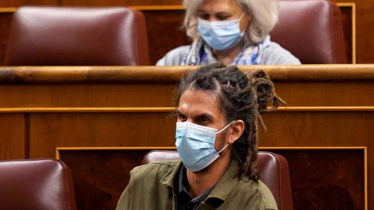 María Jesús Montero dimite como diputada en el Congreso para liderar la oposición en Andalucía