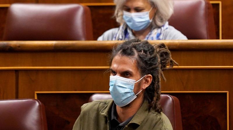 María Jesús Montero dimite como diputada en el Congreso para liderar la oposición en Andalucía