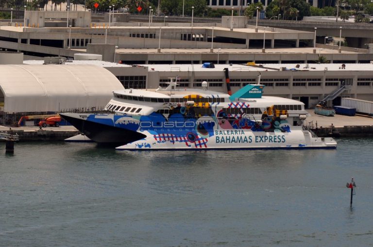 Baleària dispara su flota: así prepara la naviera el verano con 12 barcos en Canarias