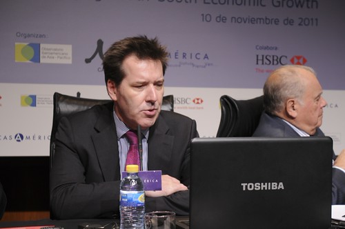 Economista: El Timonel Indispensable de la Economía Española