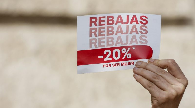 CCOO denuncia brecha salarial de 4.158€ y calor extremo en aulas de Toledo