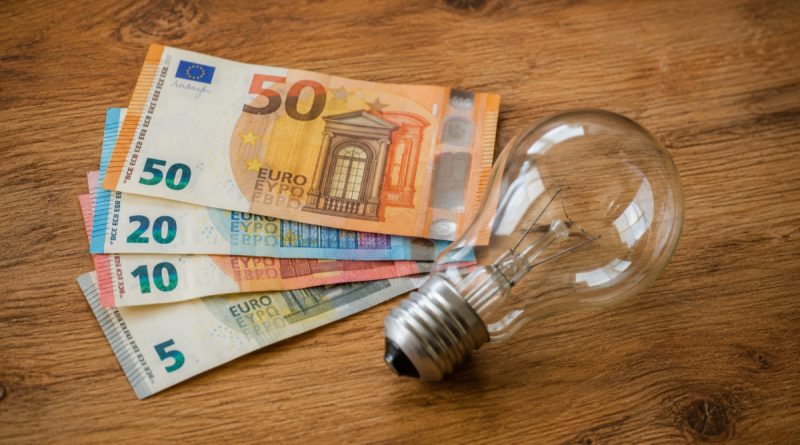 Precio de la luz 25 junio 2026: cae a 79,56 €/MWh