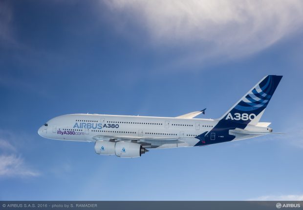 Airbus A380: Grietas en alas activan alerta de seguridad. Inspecciones urgentes a 16 aviones.