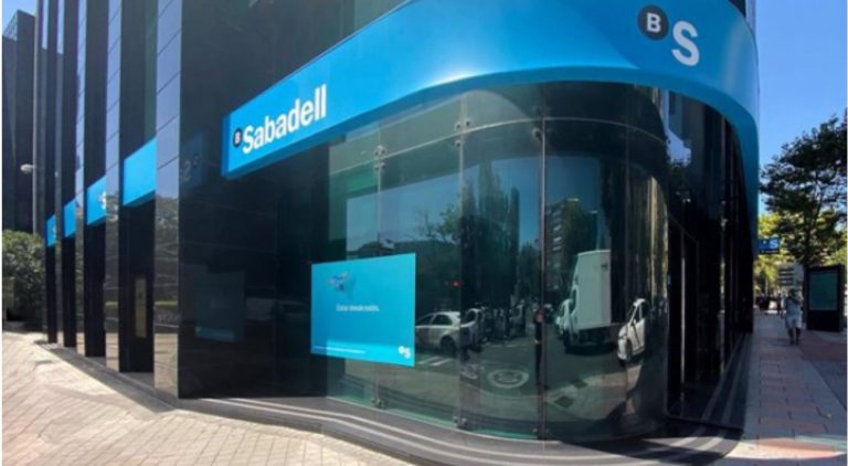 David Martínez cobra 97M€ del Sabadell y planea su salida: ¿fin de ciclo?