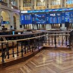 IBEX 35: Cierre de mercado y análisis. ¿Los 18.000 puntos?