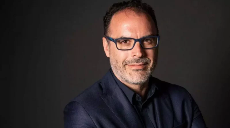 La SER cesa a su director de Informativos tras la marcha de Àngels Barceló
