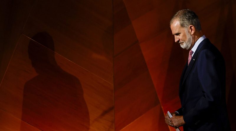 Felipe VI alza la voz por la democracia en tiempos 'oscuros'