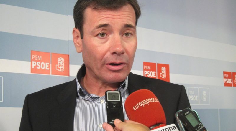 Tomás Gómez: "Pedro Sánchez ha matado y amortajado el PSOE"