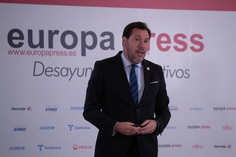 Renfe: CAF queda fuera del millonario macropedido de trenes de alta velocidad