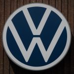 Volkswagen planea 100.000 despidos y cierre de 4 plantas en Alemania