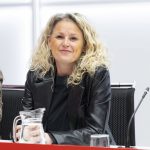 Dinero en efectivo: Hacienda vigila tus pagos en gimnasios y la Renta 2025