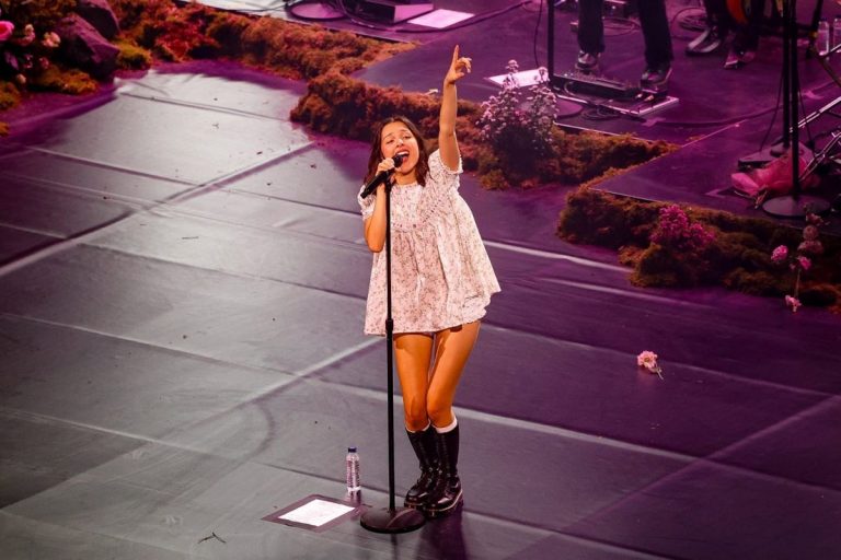 Olivia Rodrigo se abre a colaborar con Sabrina Carpenter y critica a la Casa Blanca