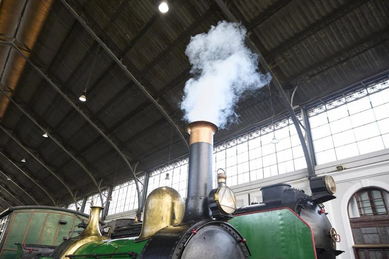 Ferrocarril en España: polémicas, obras eternas y déficit de inversión