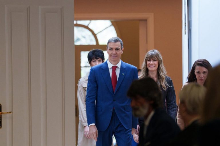 Paga extra de verano pensionistas: fechas de cobro y subida del 2,7% en junio