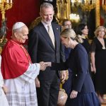 María Guardiola recibe premio en Madrid por su gestión sanitaria en Extremadura