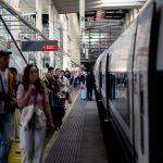 Verano Joven 2026: Descuentos hasta 90% en tren y autobús para jóvenes