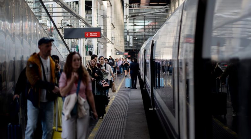 Verano Joven 2026: Descuentos hasta 90% en tren y autobús para jóvenes