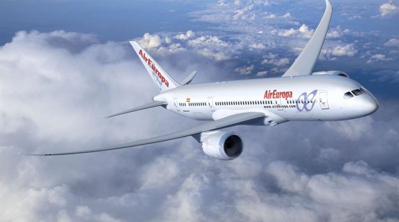 Maleta de mano avión: la UE obliga a aerolíneas a incluirla en el precio base