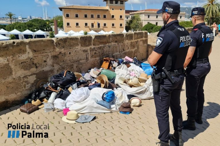 Detenidas tres monjas activistas en Barcelona durante la visita del Papa