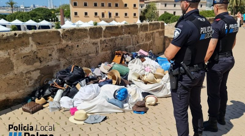 Detenidas tres monjas activistas en Barcelona durante la visita del Papa