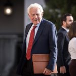 Felipe González acusa a Bildu de blanquear a ETA y exige justicia para las víctimas