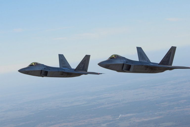 EEUU ataca Irán: la guerra se descontrola tras orden de Trump