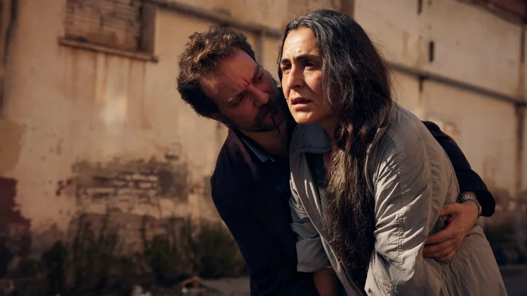 La Desconocida en Netflix: El thriller psicológico que lo cambia todo
