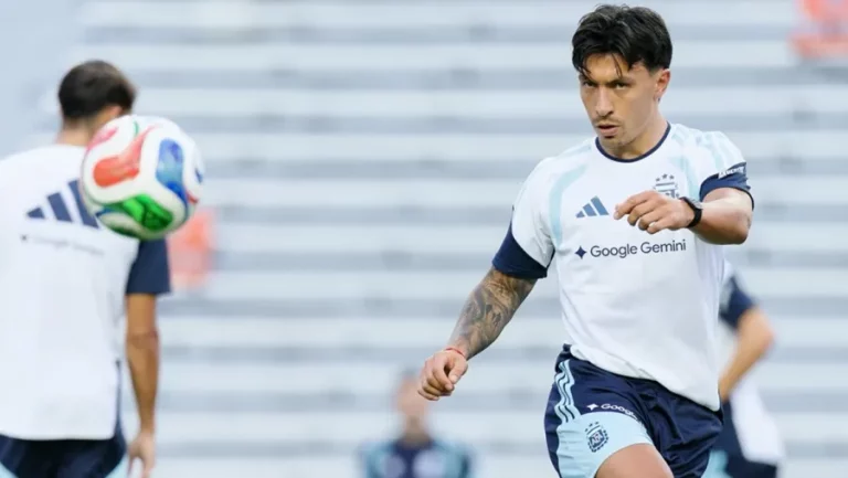 Argentina vs Islandia: Lisandro Martínez titular y la baja de Balerdi | OKDiario