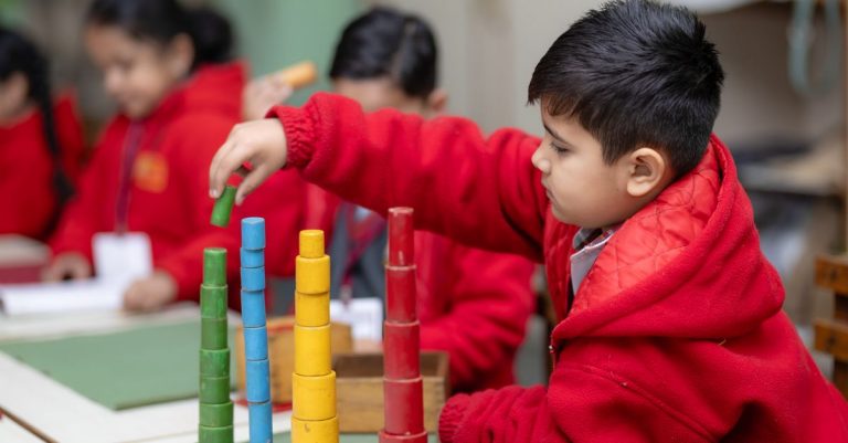 Adiós Clases Magistrales: La Educación Española Se Reinventa con Nuevas Metodologías