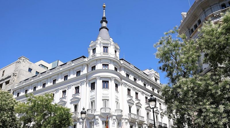 CNMC aprueba la compra de Clear Channel España por Atresmedia