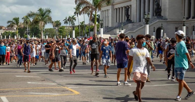 Cuba: El régimen de Díaz-Canel ahoga la disidencia y la esperanza popular