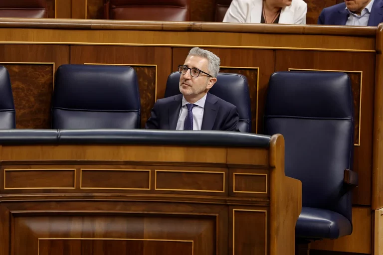 El Congreso tumba la senda fiscal y exige la dimisión de Sánchez