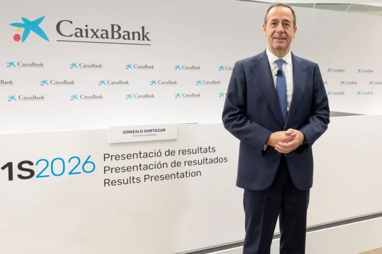 Gonzalo Gortázar asume la presidencia de VidaCaixa y consolida su liderazgo en CaixaBank