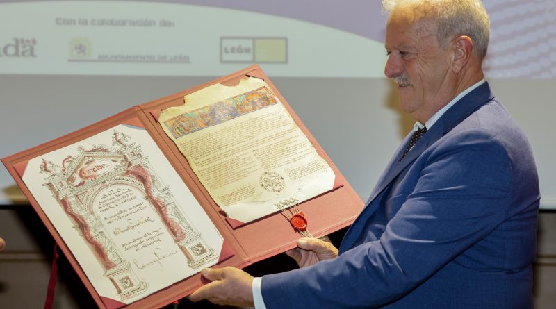 Manuel Campo Vidal alerta del 'capitalismo de vigilancia' que asalta la democracia