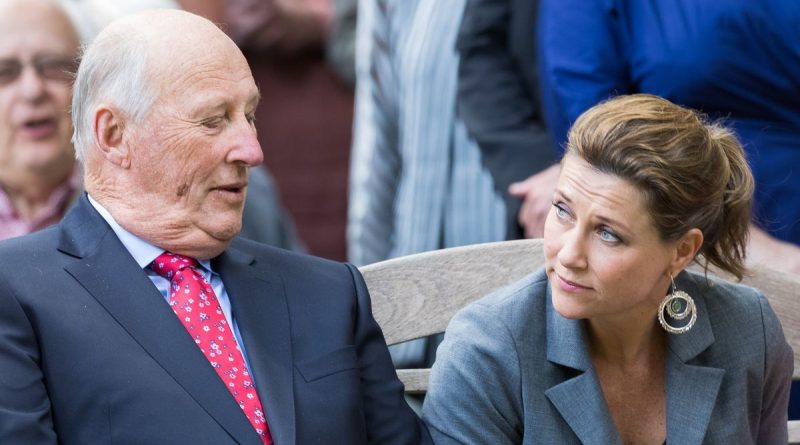 Marta Luisa de Noruega incumple acuerdo con Casa Real sobre uso de título