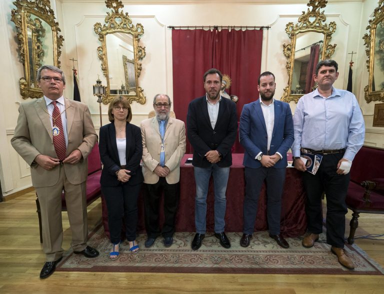 Óscar Puente: El ministro que agita el debate público en España con su estilo directo y polémico