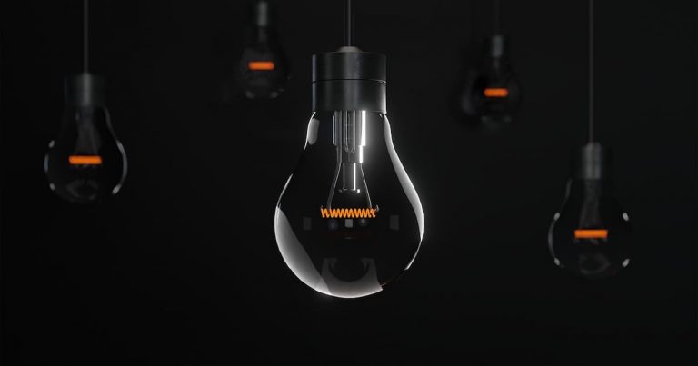 Precio de la luz sábado: el MWh supera los 125 euros y golpea tu bolsillo