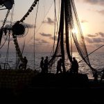 Empleo en España: La pesca se hunde, pero el turismo y la moda crecen