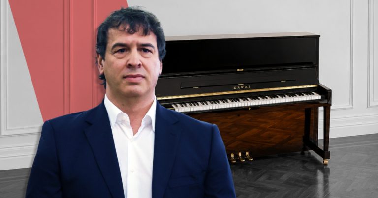 Moncloa: el hermano de Sánchez compone música en el epicentro del poder
