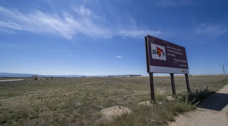 Red Eléctrica desbloquea línea Platea-Requena tras veto helipuerto de Teruel