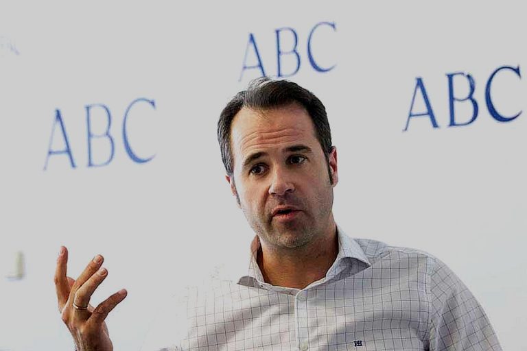 ABC despide a Javier Chicote: el 'azote' de la corrupción, fuera del diario