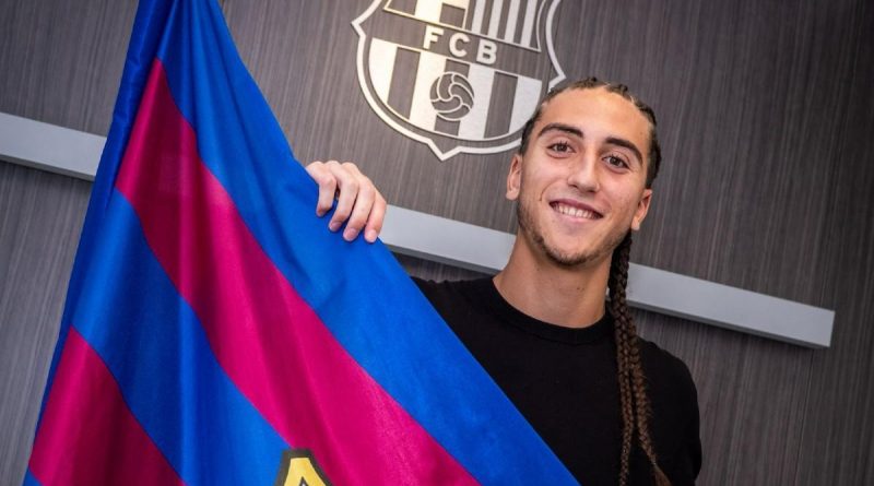 Javi Castro: el fichaje de futuro del Barça Atlètic ya es una realidad. El central del Mallorca aterriza en el filial culé hasta 2028.