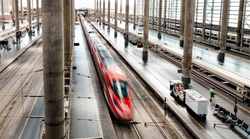 El AVE se hunde: la alta velocidad pierde un 21% de viajeros por averías y desconfianza