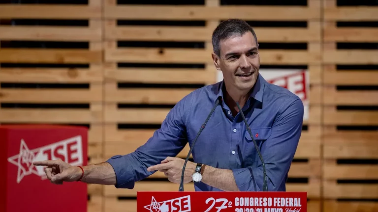 Encuesta CIS: El PSOE se dispara al 33% y saca casi 8 puntos al PP